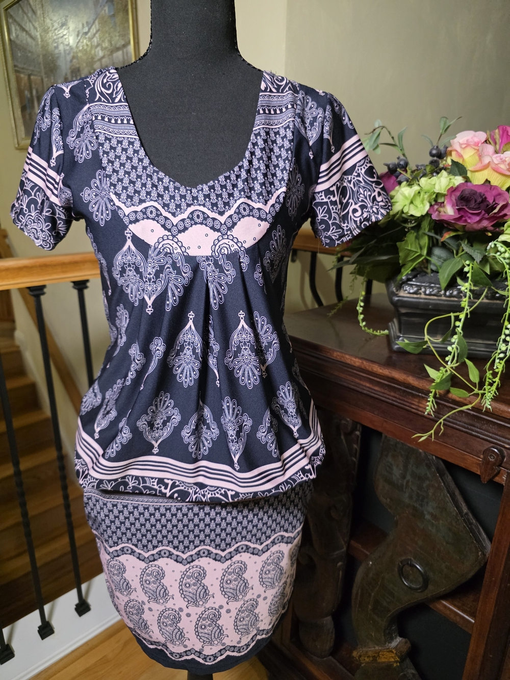 Women's Black & Light Pink Printed Mini Dress‎ Size S/M